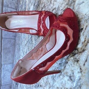 Dream Pairs Red Peep Toe Heels